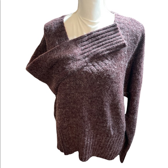 ❤️🧶Abound cozy V Neck Sweater | Women’s | medium - Picture 9 of 9